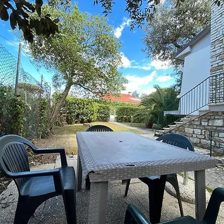 Pineta Apartman Tirrenia