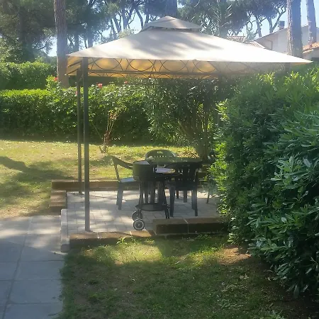 Pineta Apartman Tirrenia